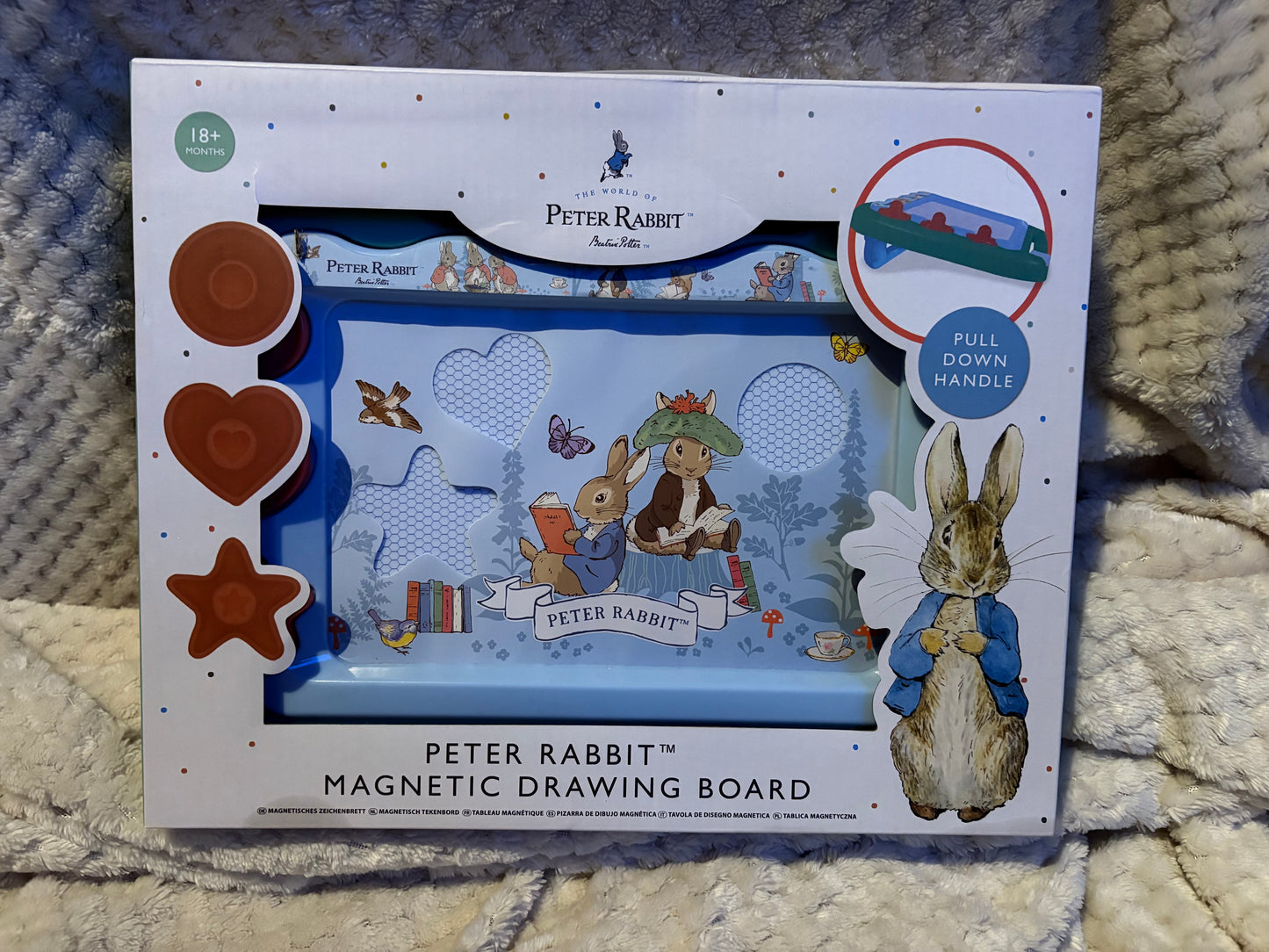 PETER RABBIT™
MAGNETIC DRAWING BOARD
